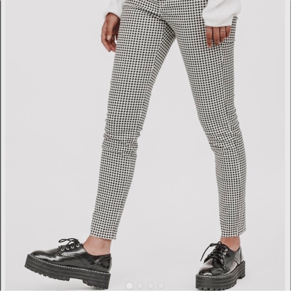 H&M Divided Houndstooth Black White Skinny Stretch Pants Lightweight Size 4